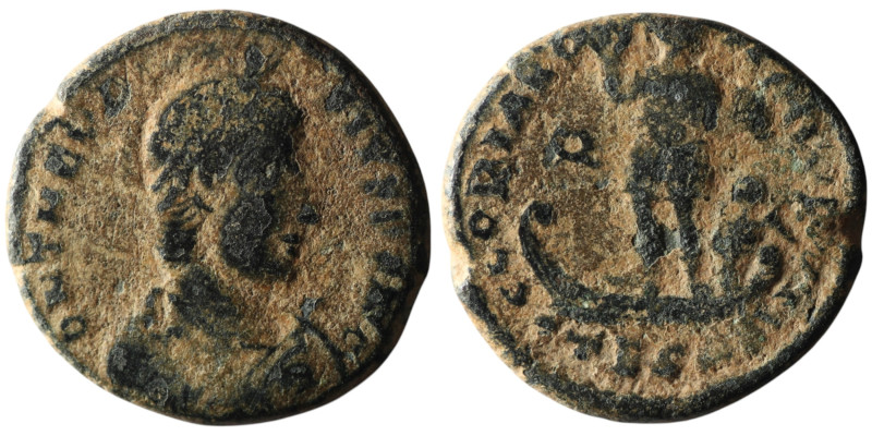Theodosius I (AD 379-395). Thessalonica
AE Follis (22mm, 6,47g)

Natural sandpat...