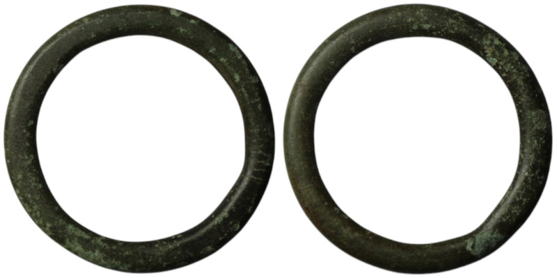 Ancient bronze ring
(23mm, 1,56g)
