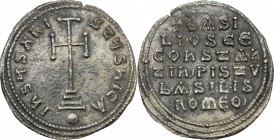 Basil I, the Macedonian (867-886).. AR Miliaresion, Constantinople mint. D.O. 7. Sear 1708. 2.6 g.  24 mm.