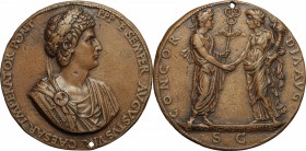 Costantino (307-337). Medaglia commemorativa. Armand I, 31, 2. Hill-Pollard, Kress 211. Hill, Corpus 755. Pollard, Bargello 157. 72 mm.