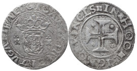 Portugal
D. João III (1521-1557)
Tostão '*'-'*' Lisbon
Inedit legend obverse: … AL.D.G
AG: 132.NC 8.78 g
About Very Fine (Scratches reverse)
