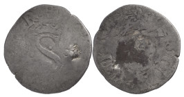 Portugal
D. Sebastião I (1557-1578)
Vintém Lisbon
Closed crown on obverse and reverse
AG: 32.03 1.46 g RARE
About Fine