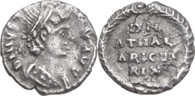 Ostrogothic Italy, Athalaric (526-534). AR Quarter Siliqua, struck in the name of Justinian I, Ravenna mint. Obv. DN IVS[TI NI]AN AVG. Pearl-diademed,...