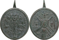 Medaglia devozionale con i simboli della Passione, seconda metà XVII-XVIII sec. D/ PASSIO CHRISTI CONFORTA ME Croce al centro con corona di spine e cu...