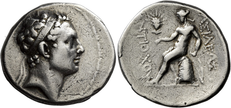 Tetradrachm, Seleucia on the Tigris circa 175-164, AR 30 mm, 16.89 g. Diademed h...