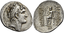 Tetradrachm, Antiochia 150-159, AR 34 mm, 16.66 g. Diademed head of Alexander I r. Fillet border. Rev. BAΣIΛEΩ[Σ] – AΛEΞANΔPOY – ΘΕΟΠΑΤΟΡΟΣ – ΕΥΕΡΓΕΤΟ...