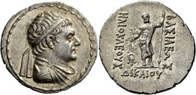 Tetradrachm circa 145-130, AR 34 mm, 16.95 g. Diademed and draped bust of Heliocles r. Fillet border. Rev. BAΣIΛEΩΣ – HΛIOKΛEOYΣ – ΔIKAIOY Zeus standi...