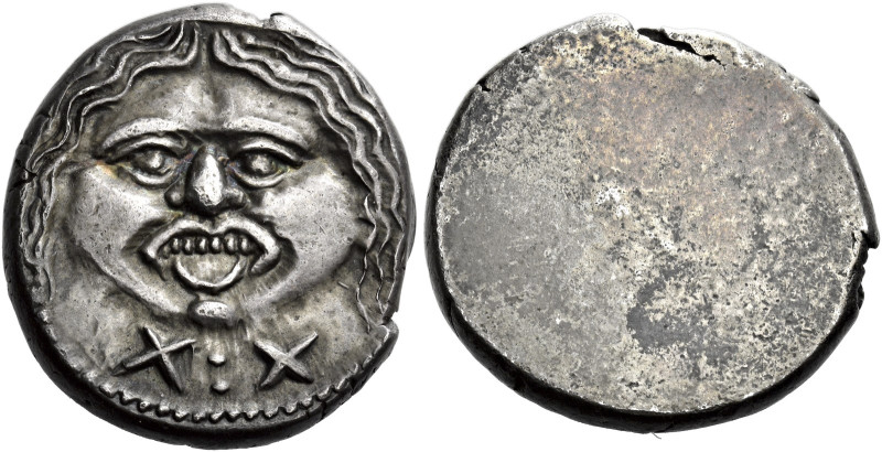 Etruria, Populonia 

20 units circa 300-250, AR 19 mm, 8.30 g. Gorgoneion; bel...