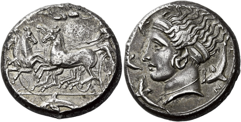 Syracuse 

Tetradrachm unsigned work by Eukleidas circa 405-400, AR 25 mm, 17....