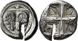Phocis, Delphi 

Tridrachm circa 485-475, AR 27 mm, 18.36 g. ΔAΛΦI – KON Two rhytons downwards, in the form of ram’s heads side by side; above, two ...