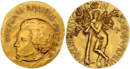 Gold der Habsburger Erblande und Österreichs

Salzburg

Stadt

Goldmedaille 1956 von Manzu. Salzburger Mozart Gedenkmedaille Nr. 96 (eingraviert...