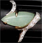 Schmuck und Accessoires aus Gold

Fingerringe

Damenring Gelbgold 333/1000 mit großem Jadestein und 20 winz. Diamanten. Ringgröße 19. 3,83 g