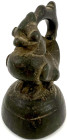 CHINA und Südostasien

Myanmar (Burma)

Opiumgewichte

Bronze-Tiergewicht in Gestalt eines Hantha-Vogels, vor 1885. Runder Fuß. 756,91 g (= ca. ...