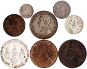 CHINA und Südostasien

Thailand

Rama V., 1868-1910

Kl. Typensammlung Rama V, 8 Münzen: Baht o.J. (1869/1870) und Salung (1/4 Baht) o.J. (1869)...