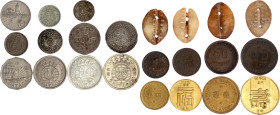 CHINA und Südostasien

Lots Asien allgemein

23 Stück: Nepal 4 ältere Silbermünzen, kl. Sammlung Macao (15 Münzen), und 4 Kauri-Imitationen. unter...