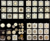 Ausländische Münzen und Medaillen

Frankreich

Lots

58 moderne Kurs- und Gedenkmünzen der 1960er Jahre bis 2013. Viel Silber und Pieforts (u.a....