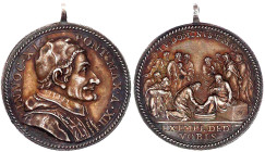 Ausländische Münzen und Medaillen

Italien-Kirchenstaat

Innocenz XI., 1676-1689

Tragbare Silbermedaille 1688 (AN XII) von Hamerani. Auf die Fu...