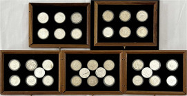 LOTS

Sammlungen allgemein

34 Silbergedenkmünzen mit Tiermotiven aus 1974 bis 1979 von Afghanistan bis Zaire. U.a. die guten Ausgaben von Thailan...