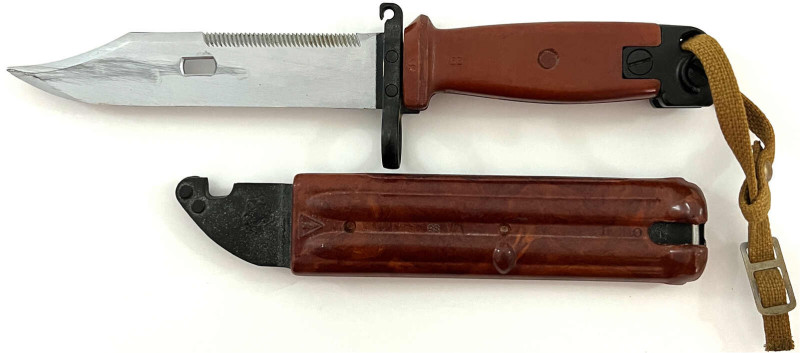 Militaria

Blankwaffen

Russland

Bajonett Izhmask 901 HC-AK für das AK 47...