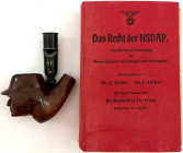 Militaria

Sonstige militär. Gegenstände

Drittes Reich, 3 Stück: Trillerpfeife mit SS-Emblem, Buch "Das Recht der NSDAP", geschnitzter Pfeifenkop...
