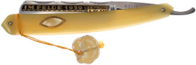 Militaria

Sonstige militär. Gegenstände

Rasiermesser "im Felde 1939 3. Kp./Str. B.Btl. 563". Im identisch beschrifteten Etui. Länge Etui 16,5 cm...