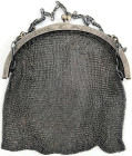 Varia

Silber

Damen-Handtäschchen, Silber 830/1000, um 1900. 186,05 g