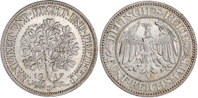 Weimarer Republik

Kursmünzen

5 Reichsmark Eichbaum Silber 1927-1933

1927 J. vorzüglich/Stempelglanz. Jaeger 331.