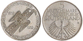 Münzen der Bundesrepublik Deutschland

Gedenkmünzen

5 Deutsche Mark, Silber, 1952-1979

Germanisches Museum 1952 D. vorzüglich/Stempelglanz, kl...