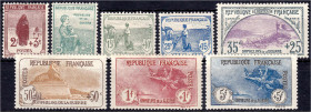 Briefmarken

Ausland

Frankreich

2 C. - 5 Fr. Kriegswaisen 1917/1919, kompletter Satz in ungebrauchter Erhaltung mit Falz. Mi. 2.500,-€ Michel ...