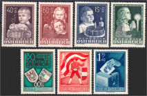Briefmarken

Ausland

Österreich

Kinderfürsorge und Volksabstimmung in Kärnten 1949/1950, zwei postfrische Sätze in Luxuserhaltung. Mi. 230,-€ ...