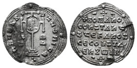 CONSTANTINE VII PORPHYROGENITUS with ROMANUS I, STEPHEN and CONSTANTINE (913-959). Miliaresion. Constantinople.
Obv: IҺSЧS XRISTЧS ҺICA / Rω - MA.
Cro...