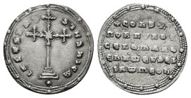 CONSTANTINE VII PORPHYROGENITUS with ROMANUS I (913-959). Miliaresion. Constantinople.
Obv: IҺSЧS XRISTЧS ҺICA.
Cross crosslet set upon three steps, w...