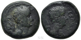 MACEDON. Thessalonica. Augustus with Divus Julius Caesar (27 BC-14 AD). Ae