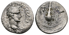 CAPPADOCIA. Caesarea. Hadrian (117-138) AR Hemidrachm.
Obv: AVTO KAIC TPAI AΔPIANOC CЄBACT - Laureate head right, with slight drapery.
Rev: ЄT Δ - Clu...