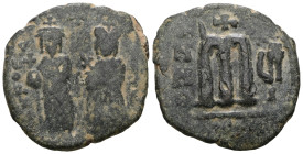 Phocas, with Leontia. 602-610. Æ Follis
Weight 9,37 gr - Diameter 25 mm.