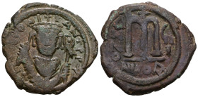 Tiberius II Constantine, AD 578-582. AE, Follis.
Weight 12,34 gr - Diameter 29 mm.