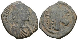 JUSTINIAN I. 527-565 AD. Æ Half Follis
Weight 6,43 gr - Diameter 24 mm.