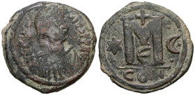 JUSTINIAN I. 527-565 AD. Æ Follis
Weight 17,84 gr - Diameter 33 mm.