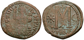 Justinian I, 527-565 AD. AE, Follis.
Weight 15,95 gr - Diameter 32 mm.