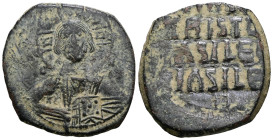 BYZANTINE EMPIRE. Temp. Constantine VIII-Basil II. Circa 1020-1028. Æ follis (anonymous).
Weight 12,09 gr - Diameter 29 mm.