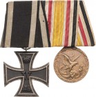 Ordensspangen
Spange mit 2 Auszeichnungen Preußen - Eisernes Kreuz 1914 2. Klasse und Deutsches Reich - China-Denkmünze in Bronze Vorzüglich