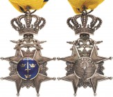 Ausländische Orden und Ehrenzeichen Schweden
Königlicher Schwertorden Verliehen 1772-1973. Silber, Gold und emailliert. 57,6 x 36,8 mm, 19,70 g (mit ...