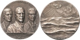 Erster Weltkrieg
 Silbermedaille 1914 (F. Eue/Ball) Auf den Tod in der Seeschlacht bei den Falklandinseln. Brustbilder von Admiral Graf Maximilian vo...
