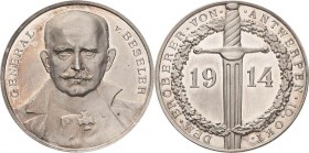 Erster Weltkrieg
 Silbermedaille 1914 (Lauer) Einnahme von Antwerpen. Randpunze: SILBER 990. 33,45 mm, 17,89 g und Silbermedaille 1914 (Lauer) Waffen...