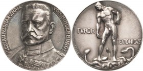 Erster Weltkrieg
 Silbermedaille o.J. (1915) (F. Eue/Ball) Auf Generalfeldmarschall von Hindenburg und seinen "germanischen Angriffsgeist". Brustbild...