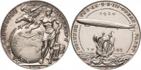 Luft- und Raumfahrt
 Silbermedaille 1924 (Karl Goetz) Auf die Ozeanfahrt des "ZR 126". Zeppelin über Segelschiff / Mann mit Lendenschürze neben Adler...