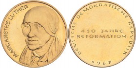 Reformation-Ereignisse und Jubiläen
 Goldmedaille 1967 (Münze Berlin) 450 Jahre Reformation - Die Mutter Margarethe Luther. 26.6 mm, 15,00 g ca. 900e...