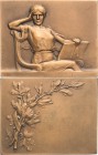 Jugendstil
 Bronzeplakette o.J. (Henri Dubois) Halbrechts sitzende Frauengestalt stützt mit ihrer Rechten den Kopf, in der Linken ein Buch / Lorbeer-...
