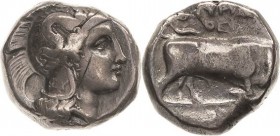 Lukanien Thurioi (Thurium)
 Didrachme 4. Jahrhundert v. Chr. Athenakopf nach rechts / Stier mit gesenktem Kopf nach rechts stoßend, darüber Beizeiche...