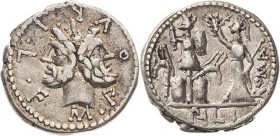 Römische Republik
M. Furius L.F. Philus 119 v. Chr Denar Bärtiger Januskopf, M. FOVRI. L. F / ROMA Roma mit Lanze und Helm nach links stehend, eine T...